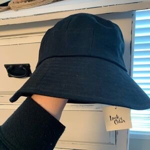 New with tags lack of color bucket hat